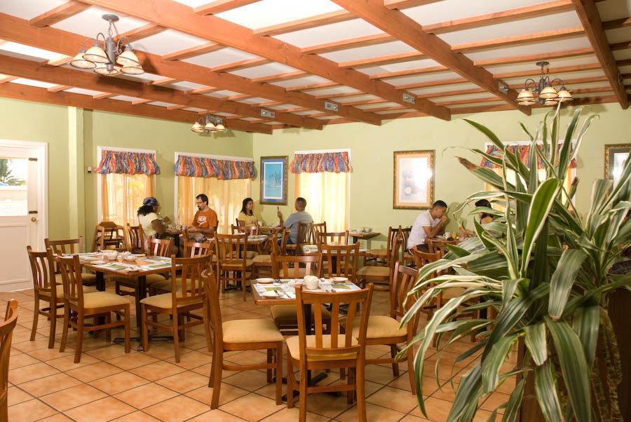 Parador Palmas de Lucia Yabucoa Restaurante foto